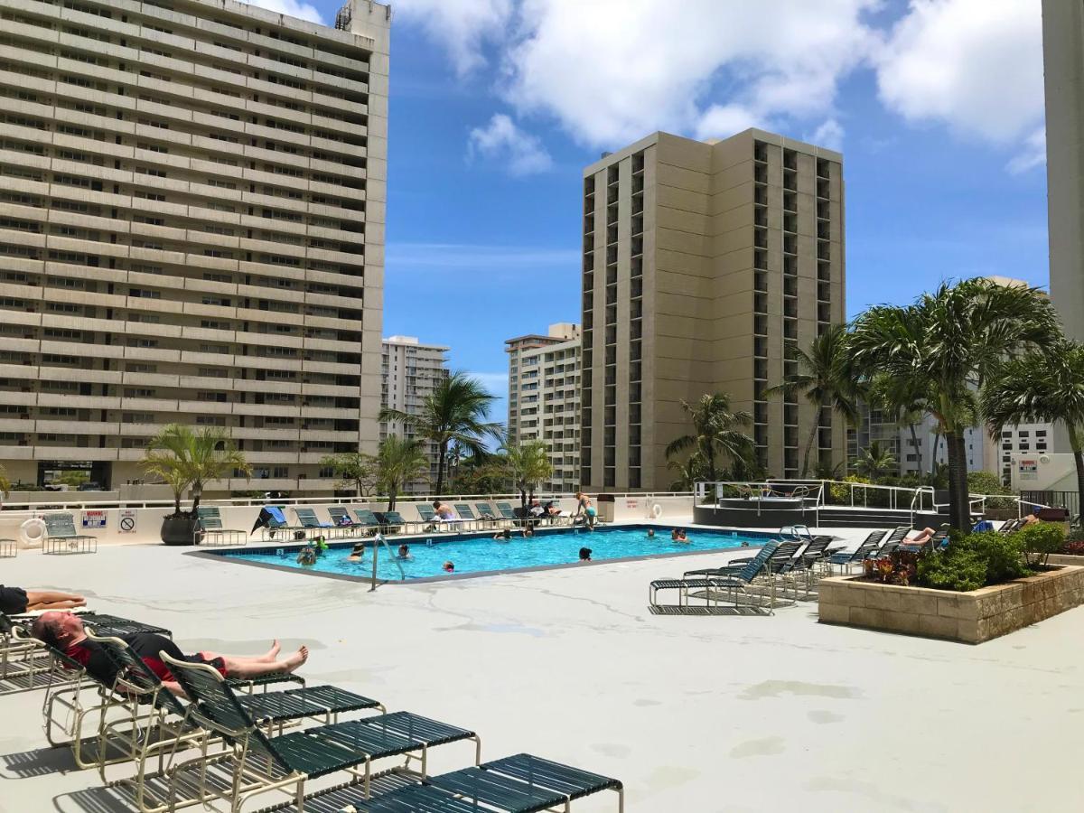 Beautiful 1Br, Steps To Waikiki Beach And Parking Гонолулу Экстерьер фото