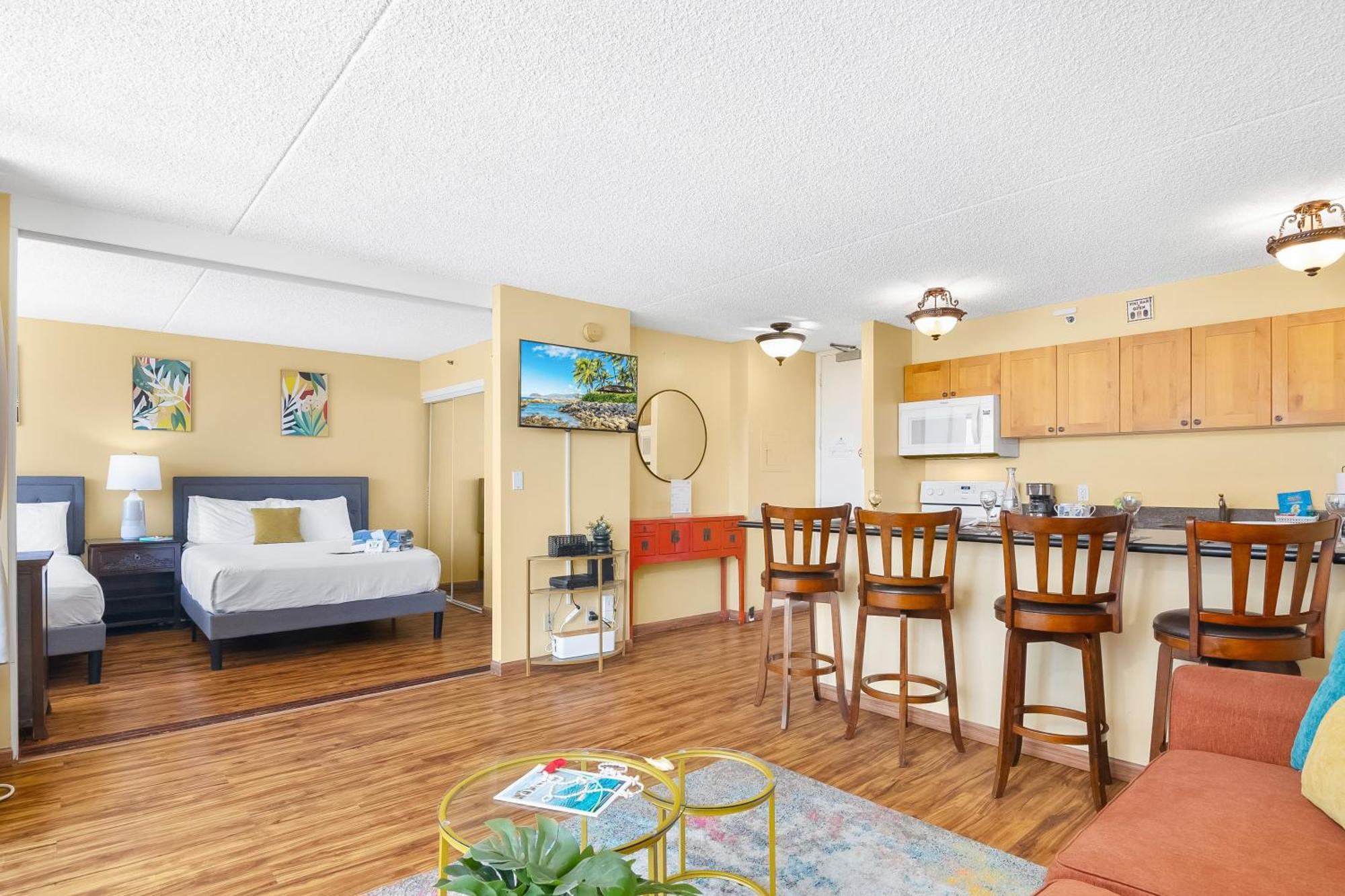 Beautiful 1Br, Steps To Waikiki Beach And Parking Гонолулу Экстерьер фото