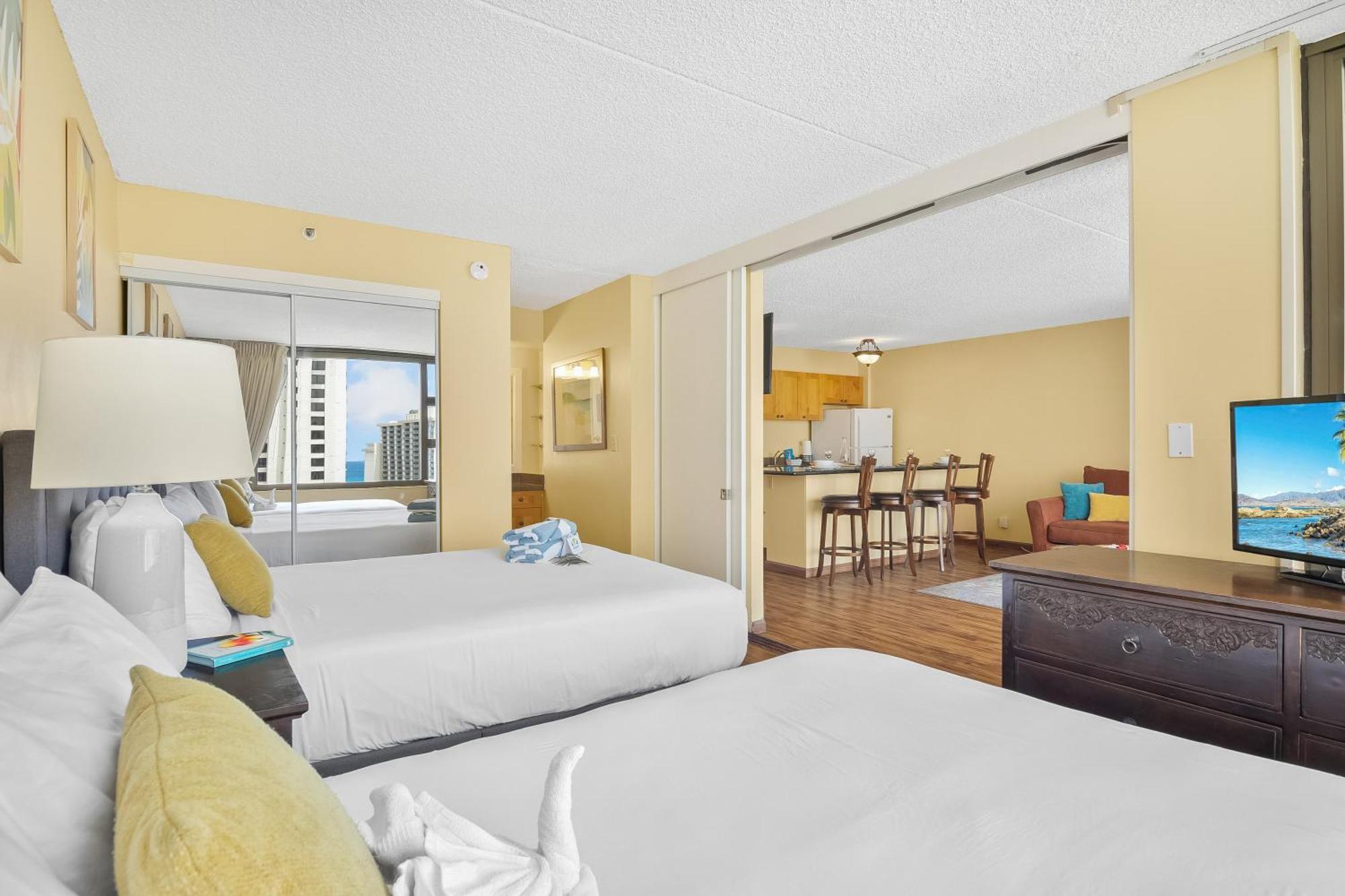 Beautiful 1Br, Steps To Waikiki Beach And Parking Гонолулу Экстерьер фото