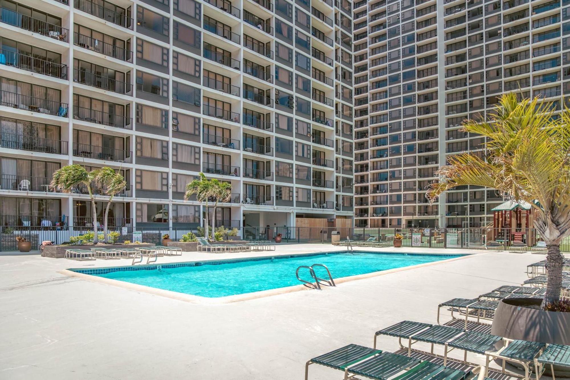 Beautiful 1Br, Steps To Waikiki Beach And Parking Гонолулу Экстерьер фото