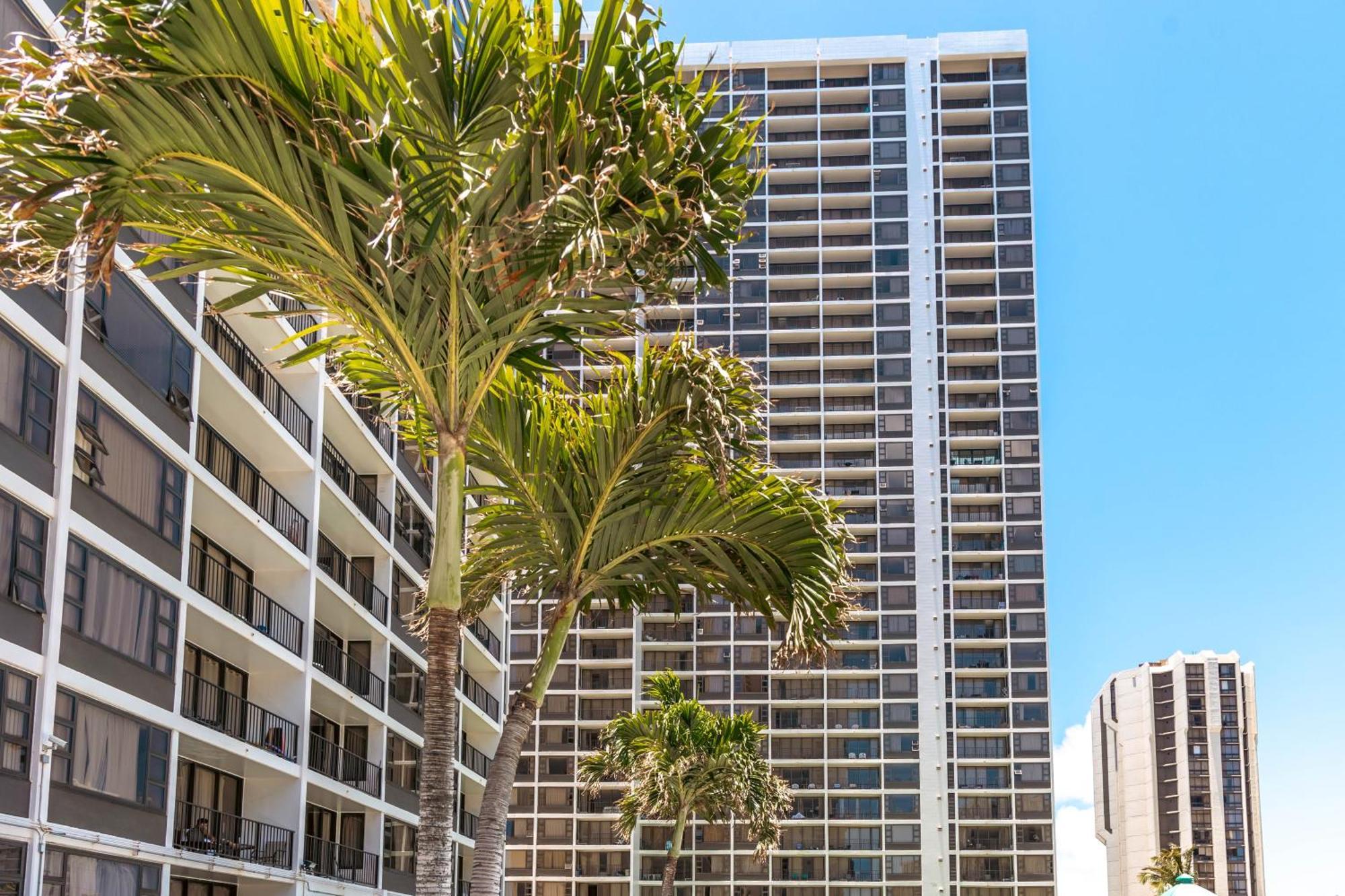 Beautiful 1Br, Steps To Waikiki Beach And Parking Гонолулу Экстерьер фото